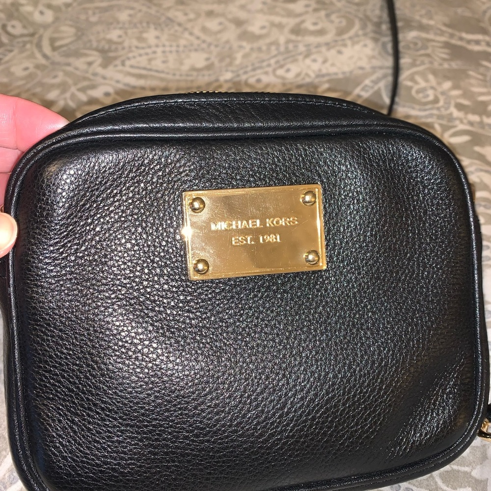 Michael Kors crossbody - Picture 2 of 5